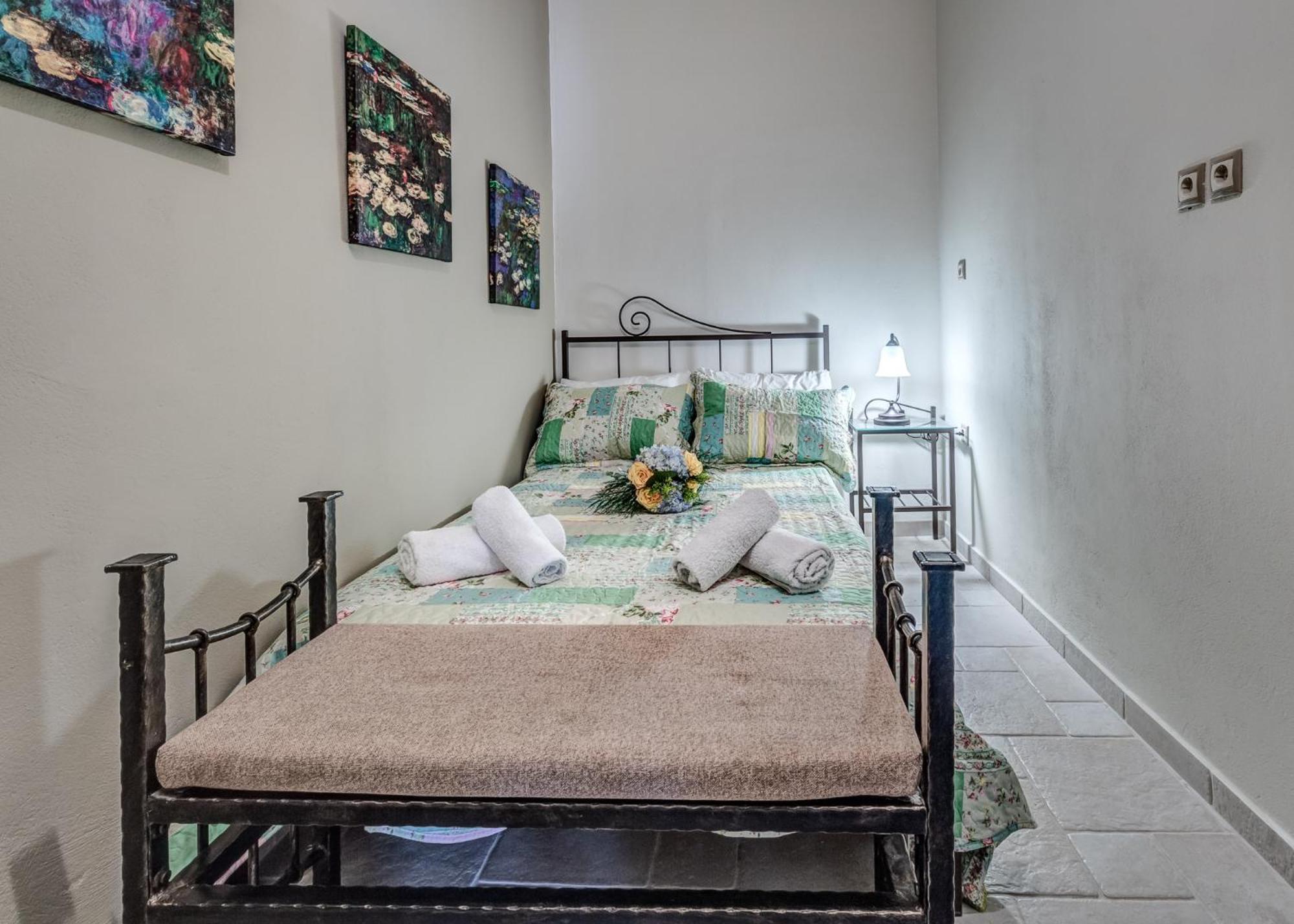 Villa Intemella Kompitsion Екстер'єр фото