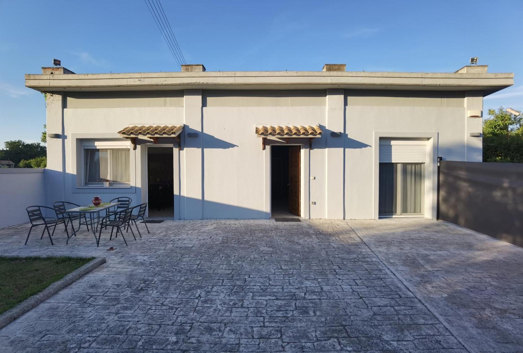 Villa Intemella Kompitsion Екстер'єр фото
