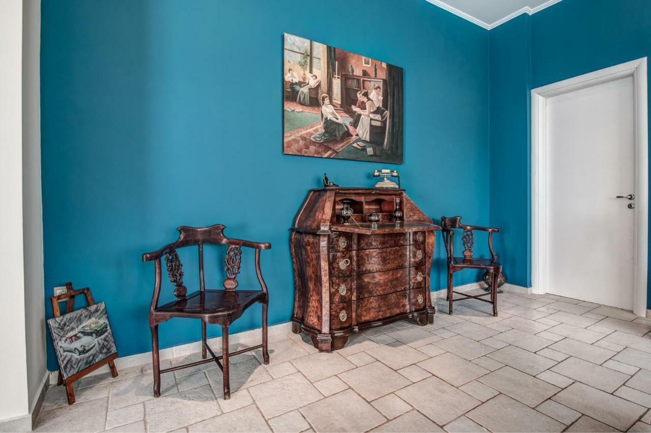 Villa Intemella Kompitsion Екстер'єр фото