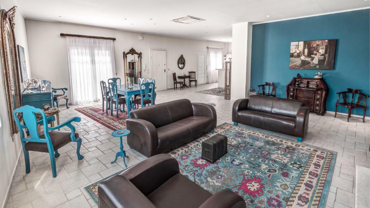 Villa Intemella Kompitsion Екстер'єр фото