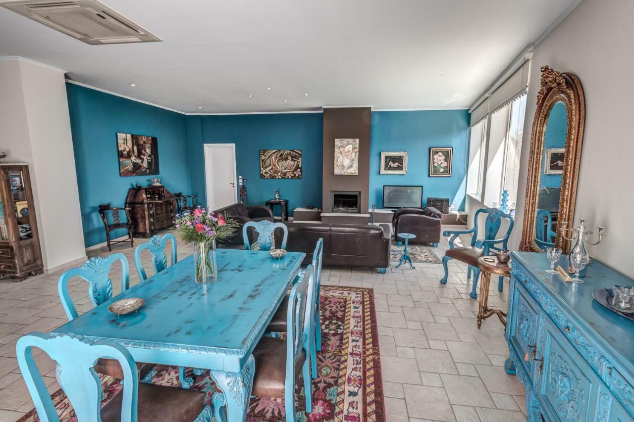 Villa Intemella Kompitsion Екстер'єр фото