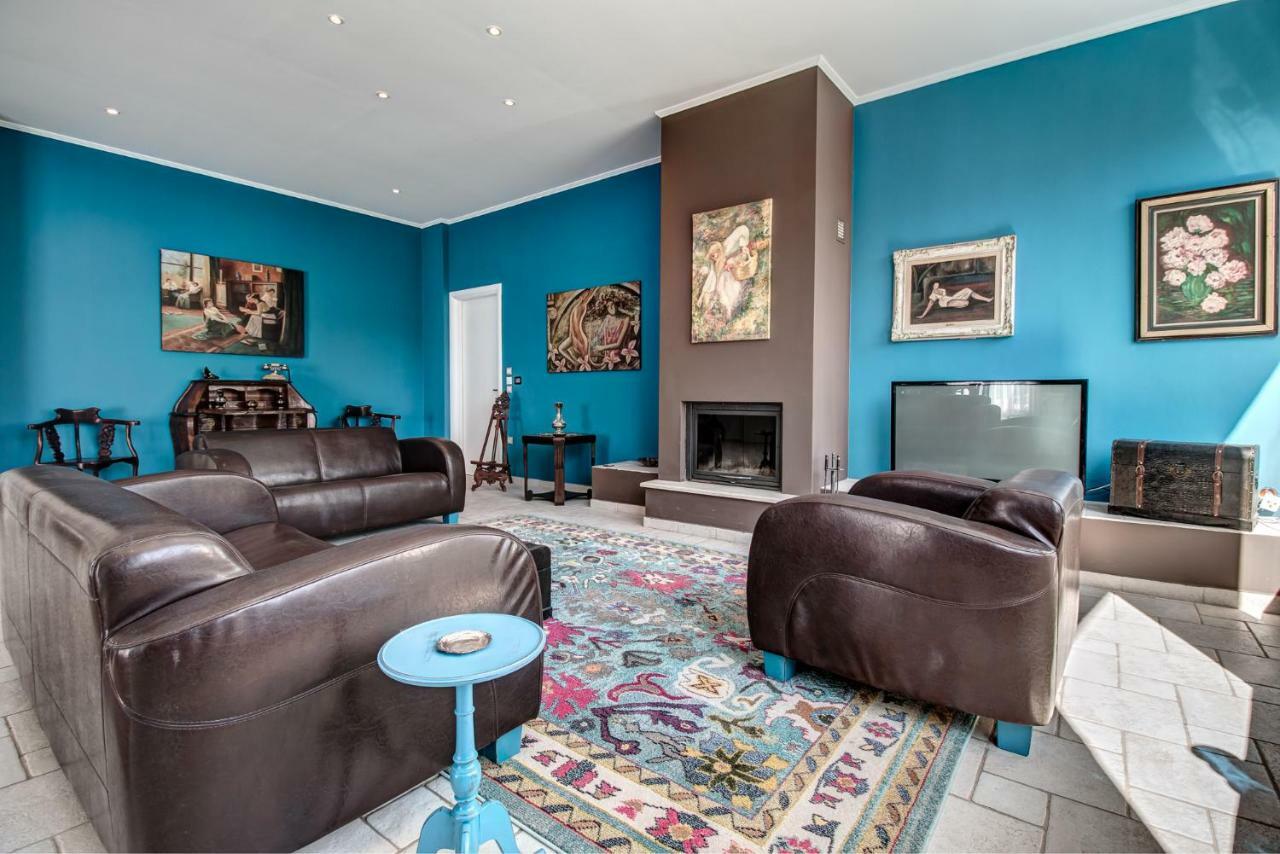 Villa Intemella Kompitsion Екстер'єр фото