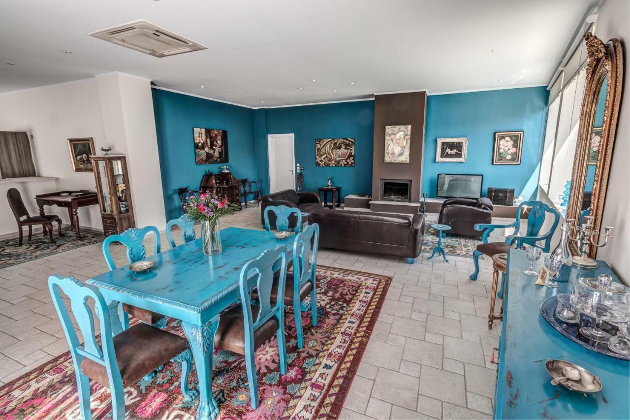 Villa Intemella Kompitsion Екстер'єр фото