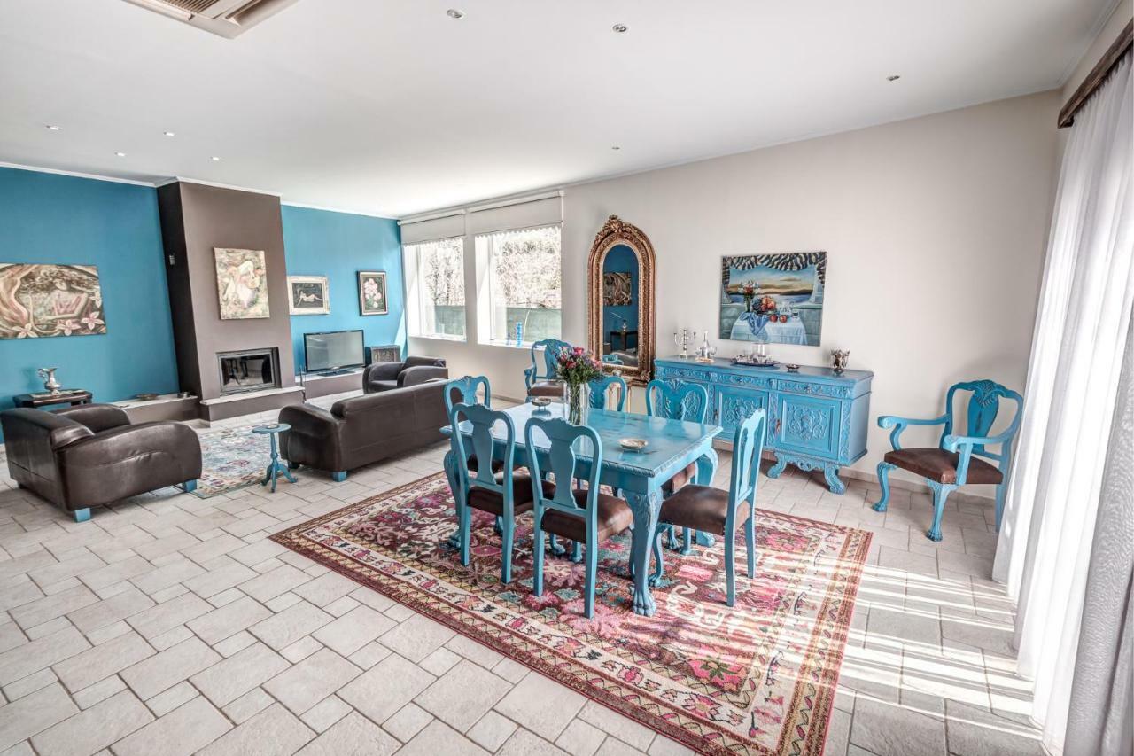 Villa Intemella Kompitsion Екстер'єр фото